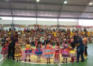 ARRAIÁ DO COLÉGIO FÊNIX