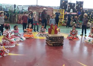 XVI ARRAIÁ DO COLÉGIO FÊNIX UMA FESTA DE MUITA ALEGRIA E INTERAÇÃO