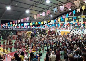 XVI ARRAIÁ DO COLÉGIO FÊNIX UMA FESTA DE MUITA ALEGRIA E INTERAÇÃO