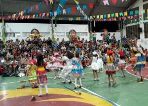XVI ARRAIÁ DO COLÉGIO FÊNIX UMA FESTA DE MUITA ALEGRIA E INTERAÇÃO
