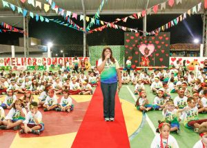 FESTA EM COMEMORAÇÃO AO DIA DAS MÃES