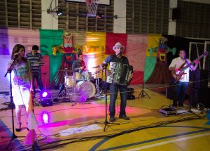 Arraiá Ensino Médio e Fundamental II