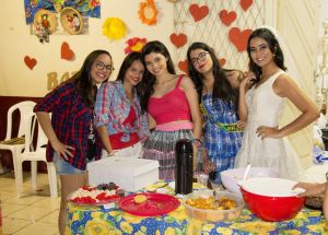 Arraiá Ensino Médio e Fundamental II