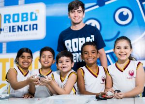 O COLÉGIO FÊNIX É REFERÊNCIA DE ENSINO E APROVAÇÃO 