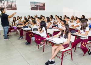 O COLÉGIO FÊNIX É REFERÊNCIA DE ENSINO E APROVAÇÃO 