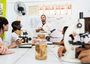 O COLÉGIO FÊNIX É REFERÊNCIA DE ENSINO E APROVAÇÃO 