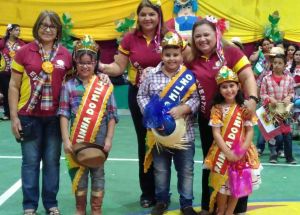 Reis e Rainhas do Milho Arraiá Colégio Fênix  2017