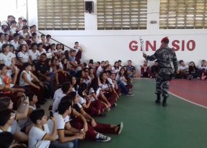 APRESENTAÇÃO DA POLICIA MILITAR