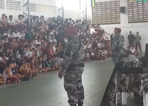 APRESENTAÇÃO DA POLICIA MILITAR