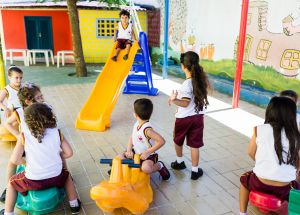 Hora de brincar no parque! 