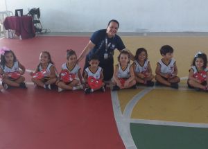 COMEMORAÇÃO DO DIA DO VOVÔ E DA VOVÓ